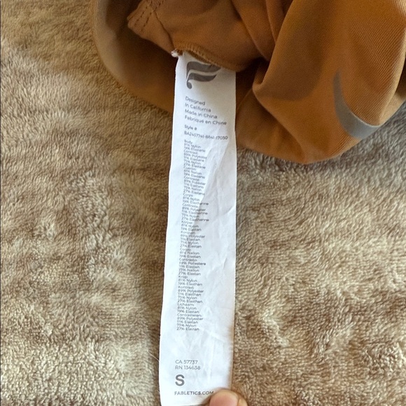 Fabletics No Bounce Reflective High Impact Sports Bra - Picture 9 of 11